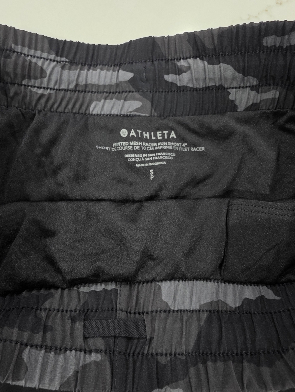 Athleta Mesh Racer Run Mid Rise 4" Camo Short - Picture 3 of 6